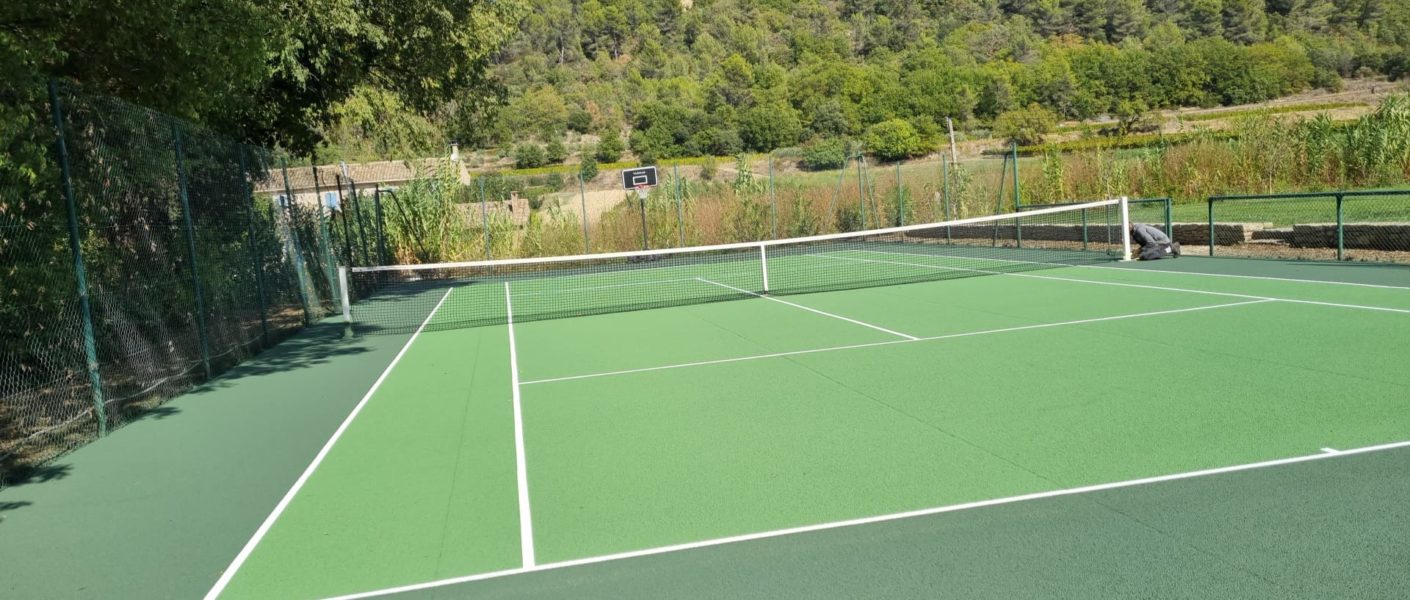 Construction d'un terrain de tennis à toulon