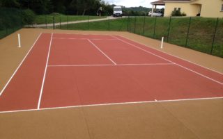Construction d'un terrain de tennis à toulon