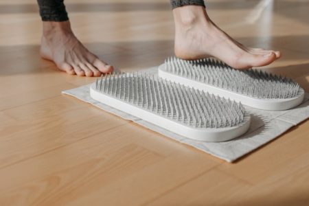 découvrez les bienfaits des tapis d'acupression : soulagement du stress, amélioration de la circulation sanguine et détente musculaire. idéal pour retrouver sérénité et bien-être à domicile.