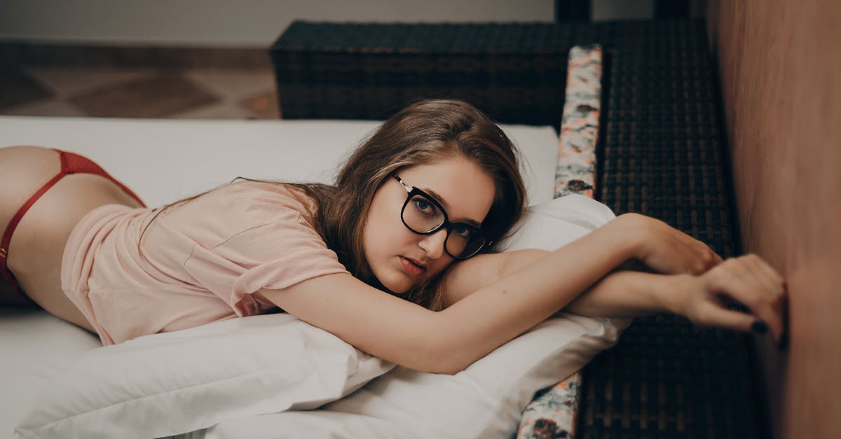 découvrez notre collection de lingerie raffinée et élégante, conçue pour sublimer votre silhouette et vous offrir un confort inégalé. que ce soit pour un moment intime ou pour vous sentir belle au quotidien, notre sélection est parfaite pour toutes les occasions. explorez des styles variés, des matériaux de qualité et des finitions délicates qui feront de chaque pièce un incontournable de votre garde-robe.