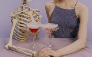 découvrez notre sélection de costumes sexy qui sauront pimenter vos soirées et événements ! parfaits pour faire sensation, ces tenues originales allient style et séduction. osez exprimer votre personnalité avec nos costumes tendance et irrésistibles.