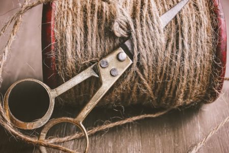 découvrez notre guide complet sur les chaînes de caractères en programmation ! apprenez les fondamentaux, les manipulations, et des astuces pratiques pour optimiser votre travail avec les strings. idéal pour les développeurs débutants et expérimentés.