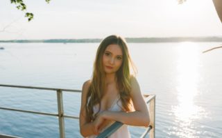 découvrez le womanizer, le dispositif innovant qui révolutionne le plaisir féminin. conçu pour stimuler les zones sensibles, il offre une expérience unique et personnalisée. laissez-vous tenter par ce bijou de technologie pour une intimité redéfinie.