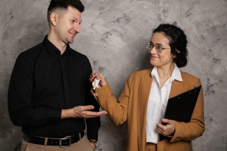 découvrez des stratégies efficaces pour l'acquisition de clients et boostez votre croissance commerciale. apprenez à attirer, convertir et fidéliser votre clientèle grâce à des techniques éprouvées.