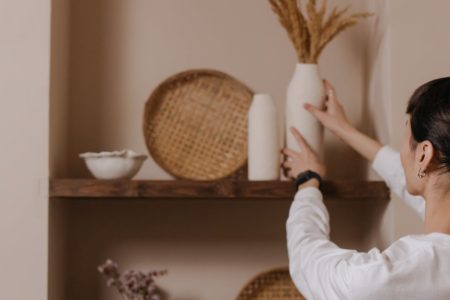 découvrez notre collection de vases décoratifs qui embelliront votre intérieur. que ce soit pour une touche d'élégance, un style contemporain ou des pièces uniques, trouvez le vase parfait pour chaque pièce de votre maison.