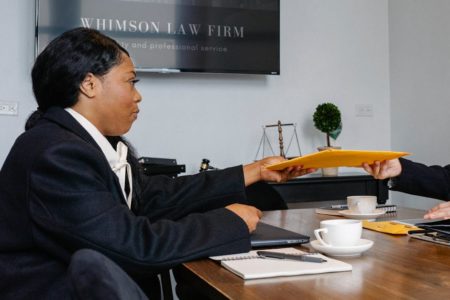 découvrez des services juridiques professionnels et personnalisés pour répondre à tous vos besoins légaux, que vous soyez particulier ou entreprise. obtenez des conseils d'experts et une assistance fiable à chaque étape de vos démarches.