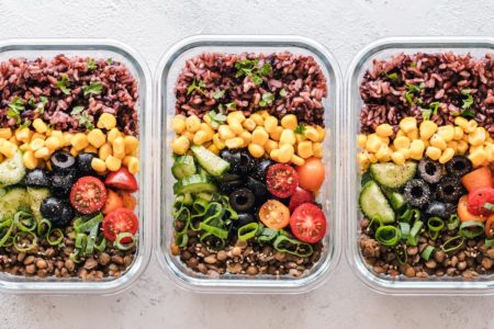 découvrez les principes d’une alimentation équilibrée, ses bienfaits sur la santé et des conseils pratiques pour adopter un régime varié et nutritif au quotidien.