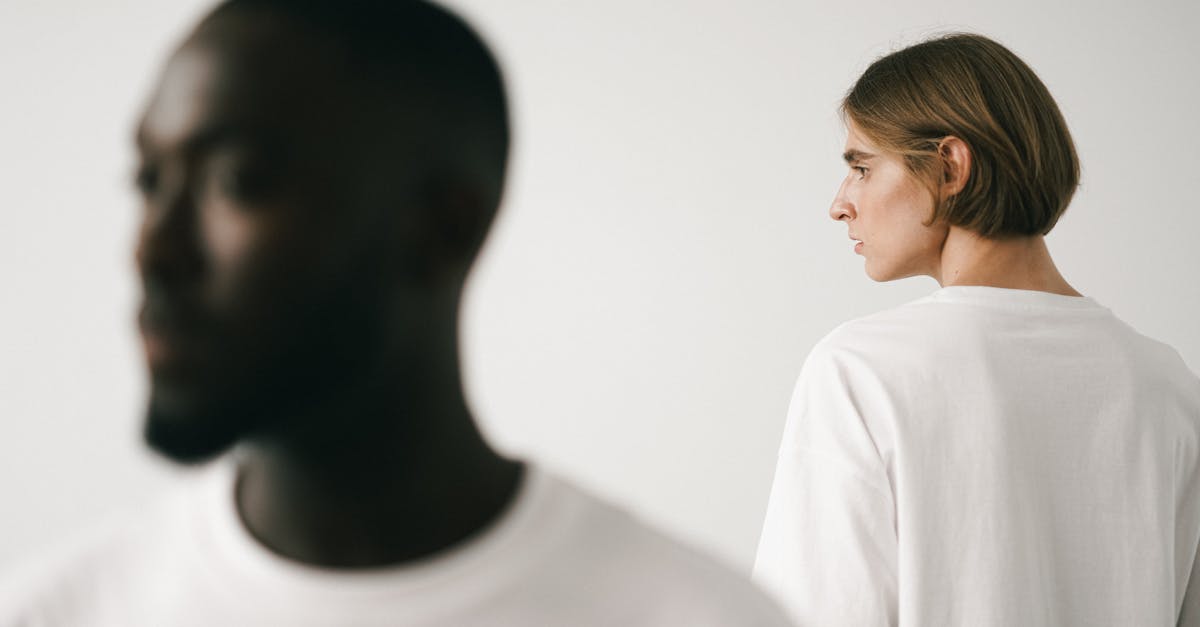 découvrez les dernières tendances de la mode : styles, couleurs et accessoires incontournables pour rester à la pointe cette saison.