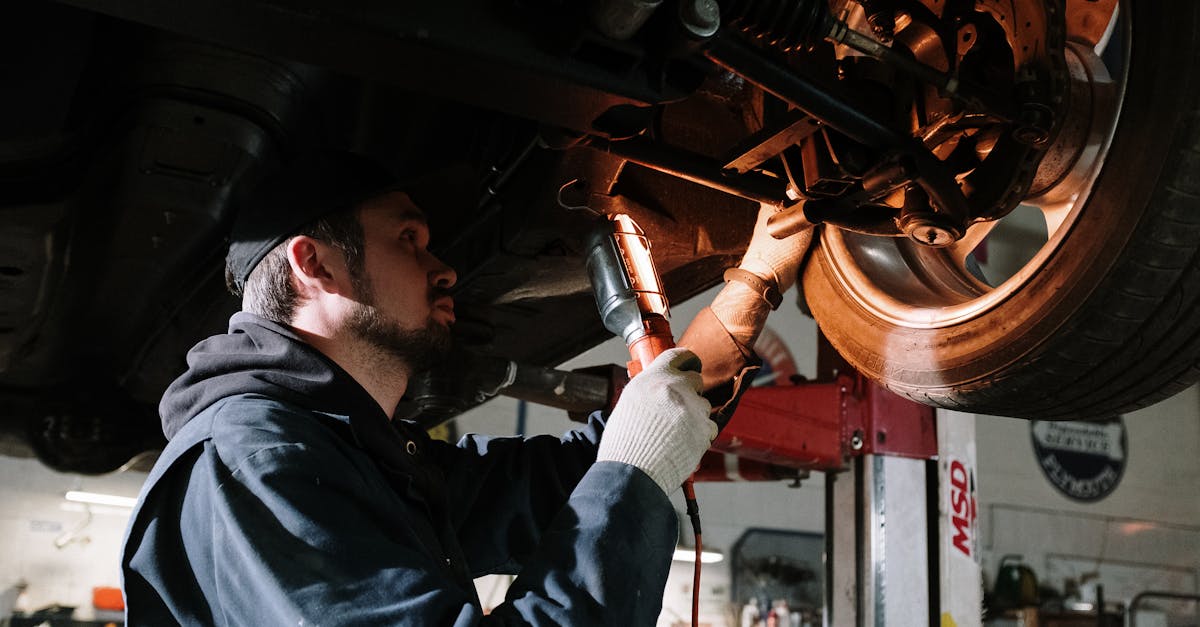 découvrez nos conseils et astuces pour un entretien efficace de votre véhicule. prolongez la durée de vie de votre voiture grâce à des méthodes simples et des vérifications régulières.
