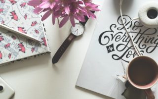 découvrez notre sélection d'accessoires tendance pour compléter votre style et sublimer votre quotidien. qualité, élégance et nouveautés au rendez-vous !